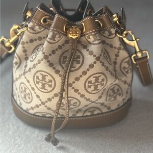 Tory Burch bucket bag
